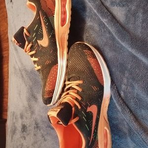 Men's running shoe. Worn about 5 times. Size 11.5